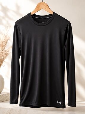 Under Armour ColdGear Men’s Medium Fitted Long Sleeve Shirt - Black